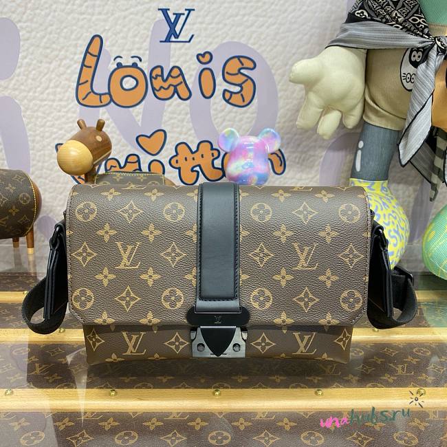 Louis Vuitton Men S-Cape Brown Messenger M46794 Bag - 1