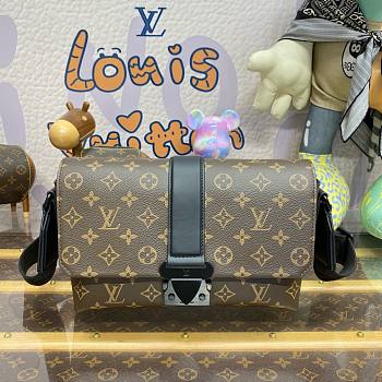 Louis Vuitton Men S-Cape Brown Messenger M46794 Bag