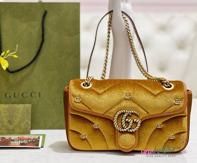 Gucci GG Marmont yellow velvet double G studs bag - 1