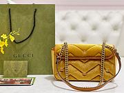 Gucci GG Marmont yellow velvet double G studs bag - 4