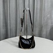 Prada Re-Edition 2002 leather bag - 5