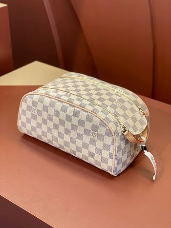 Louis Vuitton Dopp Kit Toiletry Damier Pouch