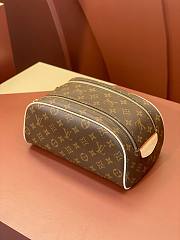 Louis Vuitton Dopp Kit Toilet Monogram Pouch - 6