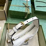 Gucci GG Marmont half-moon-shaped white leather bag  - 3