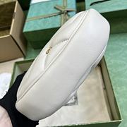 Gucci GG Marmont half-moon-shaped white leather bag  - 2