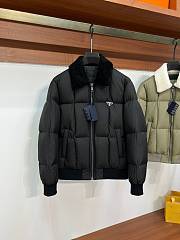 Prada puffer sherling ( green/ black) coat - 4