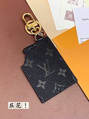 Louis Vuitton chocolate bar keychain  - 3