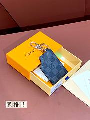 Louis Vuitton chocolate bar keychain 04 - 1