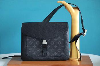 Louis Vuitton Outdoor Messenger Bag M30413