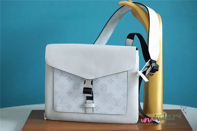 Louis Vuitton Outdoor Messenger White Bag M30413 - 1