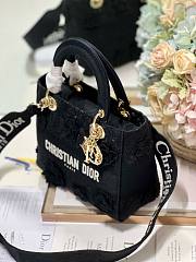 Dior Lady D-lite medium black flower embroidery bag - 6