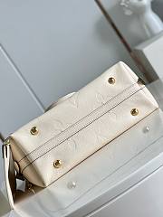 Louis Vuitton Carryall Cream Bag - 3