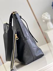 Louis Vuitton Large Carryall Black Bag - 4