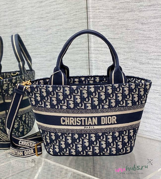 Dior blue monogram embroidery basket bag - 1