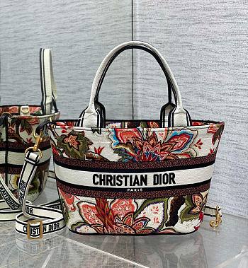 Dior blue red flower embroidery basket bag