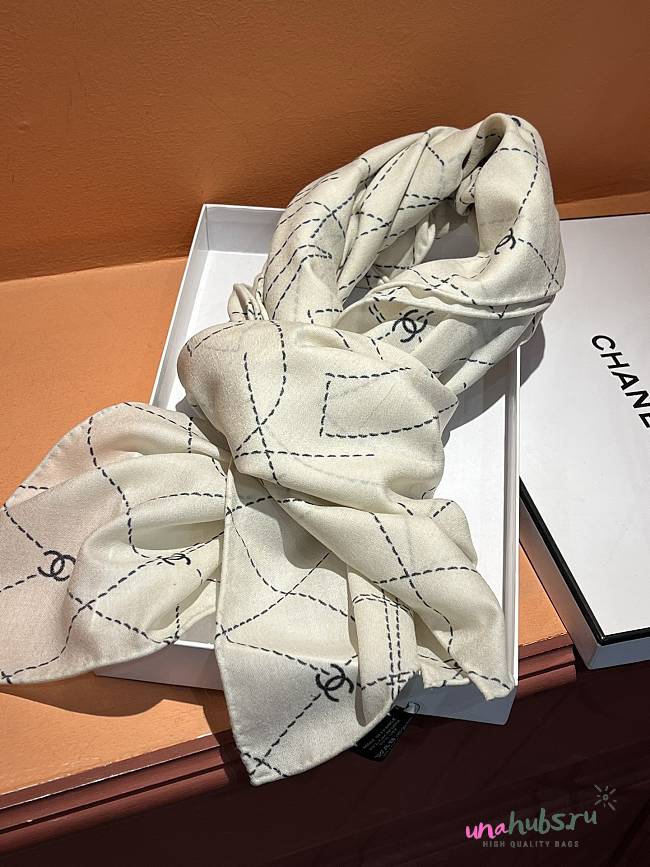 Chanel logo pattern white square scarf  - 1
