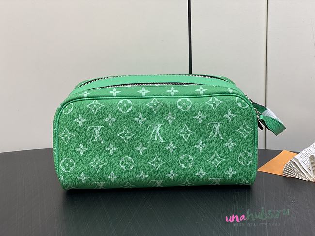 Louis Vuitton Dopp Kit Toiletry green leather pouch  - 1