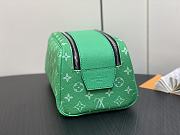 Louis Vuitton Dopp Kit Toiletry green leather pouch  - 6