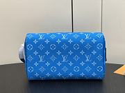 Louis Vuitton Dopp Kit Toiletry blue leather pouch  - 4