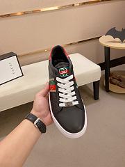 Gucci Men Shoes 04 - 2