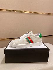 Gucci Men White Shoes 04 - 6