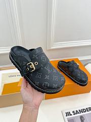 Louis Vuitton Unisex Cosy Flat 02 - 3