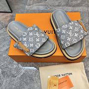 Louis Vuitton Pool Pillow Gray Flat - 1