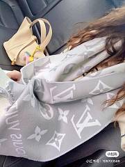 Louis Vuitton Monogram Wool Gray Scarf - 6