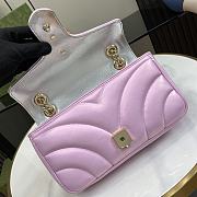 Gucci marmont medium pink iridescent leather bag - 3