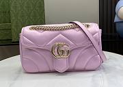 Gucci marmont medium pink iridescent leather bag - 1