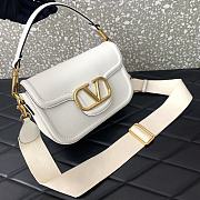 Valentino Garavani Loco white shoulder bag - 6