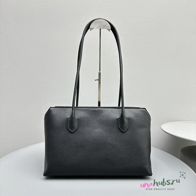 THE Row Terrase leather shoulder bag - 1