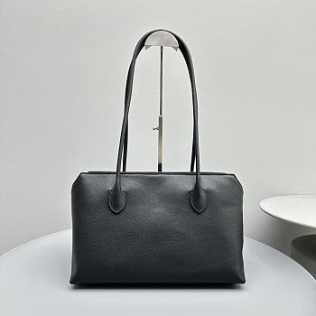 THE Row Terrase leather shoulder bag