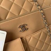 Chanel pocket brown leather tote bag  - 3