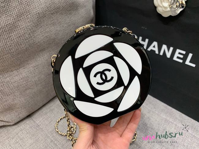 Chanel camellia pouch bag - 1