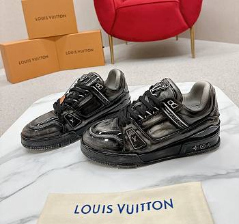 Louis Vuitton LV Trainers Fuchsia Low Top Black Sneaker