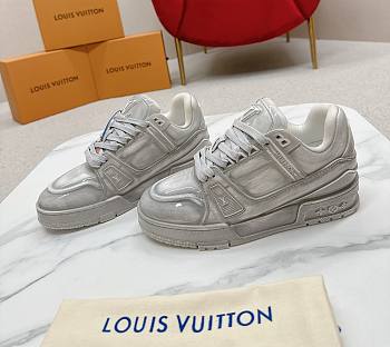 Louis Vuitton LV Trainers Fuchsia Low Top Gray Sneaker