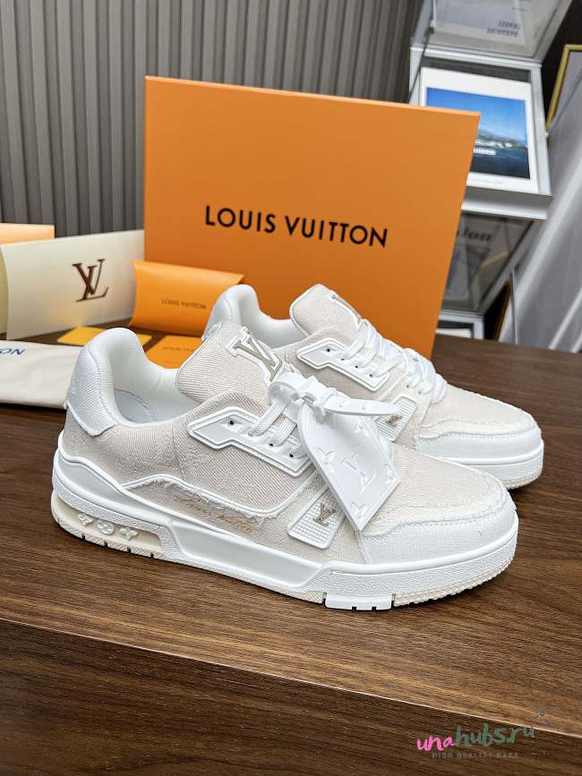 Louis Vuitton LV Trainers Fuchsia Low Top White Sneaker  - 1