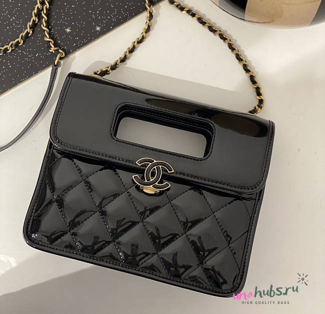 Chanel 23S black patent tote bag  - 1