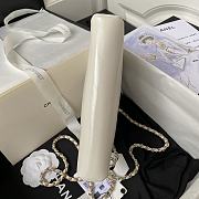 Chanel 23A white leather 31 bag - 6