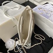 Chanel 23A white leather 31 bag - 5