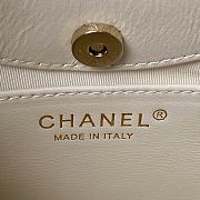 Chanel 23A white leather 31 bag - 3