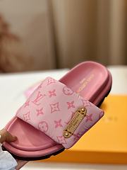 Louis Vuitton Pool Pillow Pink Flat - 2