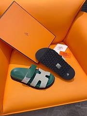 Hermes Chypre green leather sandal - 4