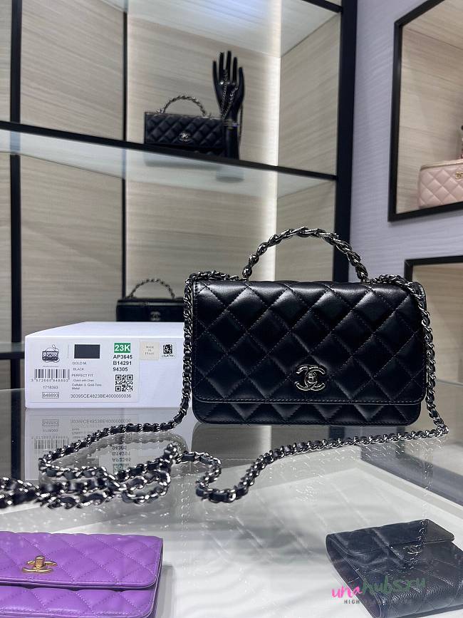 Chanel Woc black lambskin black hardware bag - 1