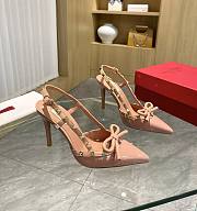 Valentino Garavani Rockstud Bow Beige Slingback Heels - 1