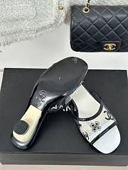 Chanel white mules - 5