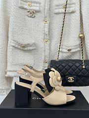 Chanel beige camellia flower flatform heel - 5