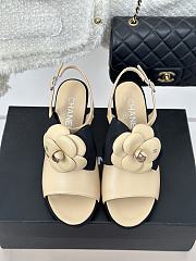 Chanel beige camellia flower flatform heel - 6