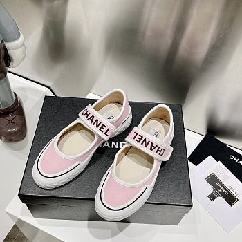 Chanel pink canvas shoes 